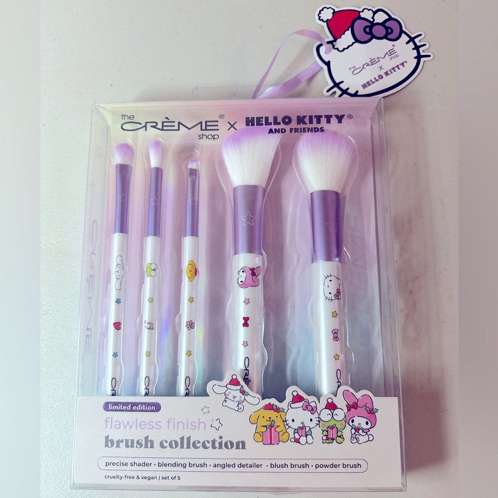 Limited Edition Hello Kitty Makeup Brushes